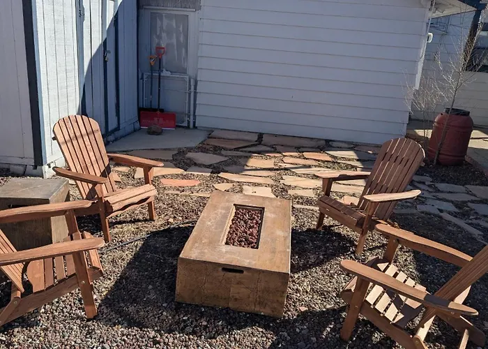 Brews, Bites, & Pines - Your Downtown Apartment Flagstaff